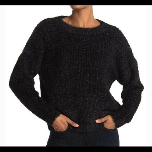 FRNCH Cropped cozy sweater.  - Picture 1 of 3